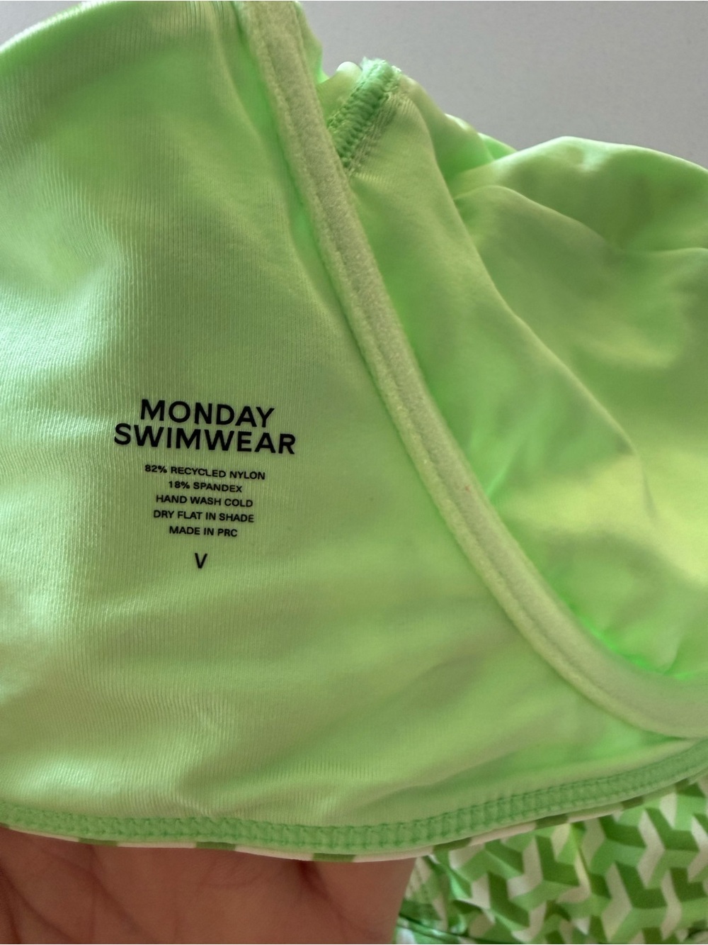 Monday Swimwear Green Geo Bikini Set with Sarong - Picture 4 of 6